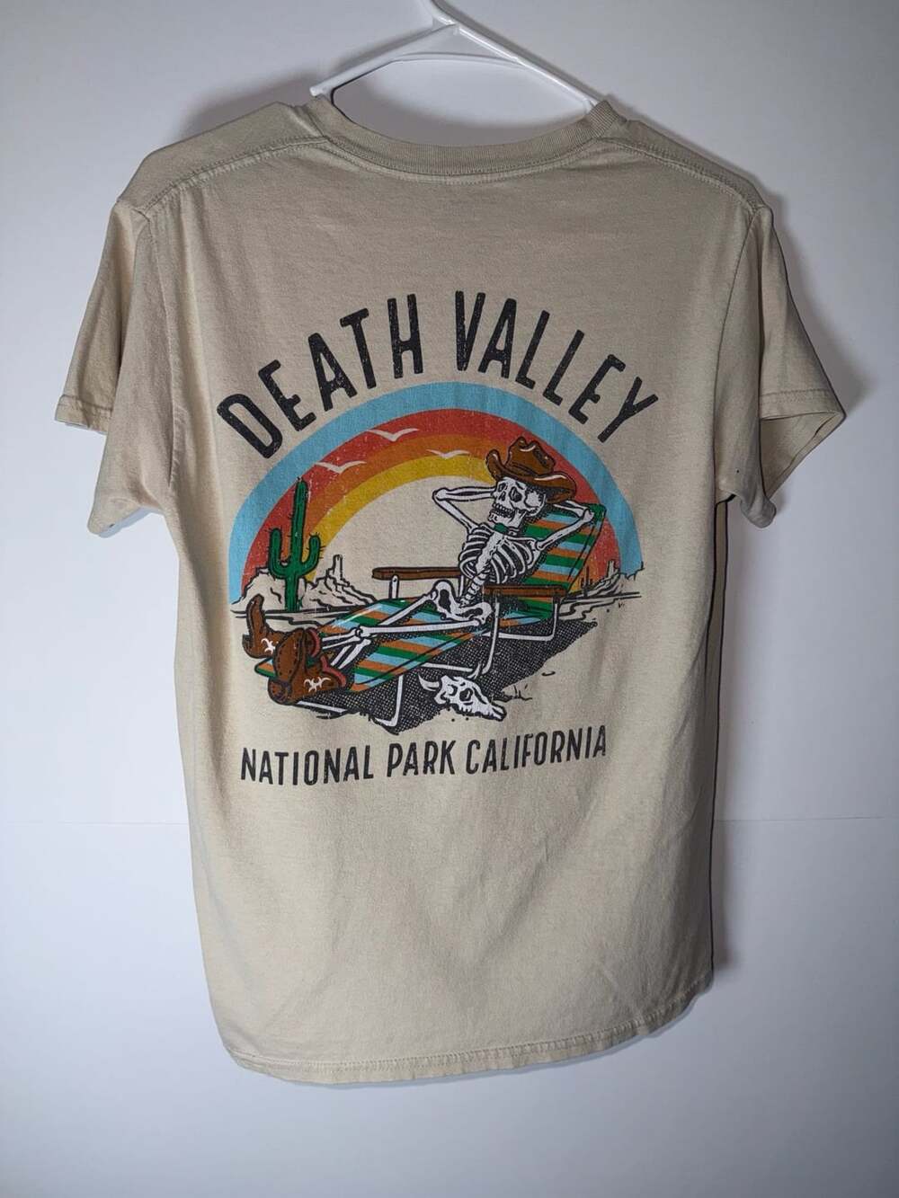 Retrofit Death Valley National Park California T-Shirt Size S Beige Graphic Tee